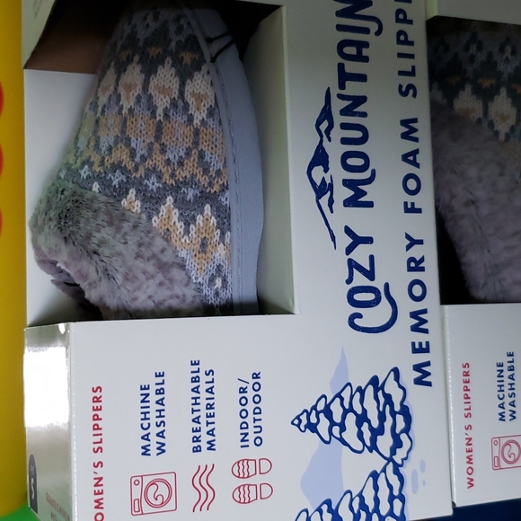 Memory Foam Slippers S/M/L - Picture 2 of 2